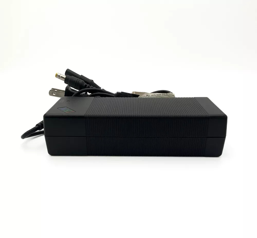 New IBM 22P9003 AC Power Adapter 16V 4.55A 100-240V 2A 50-60Hz